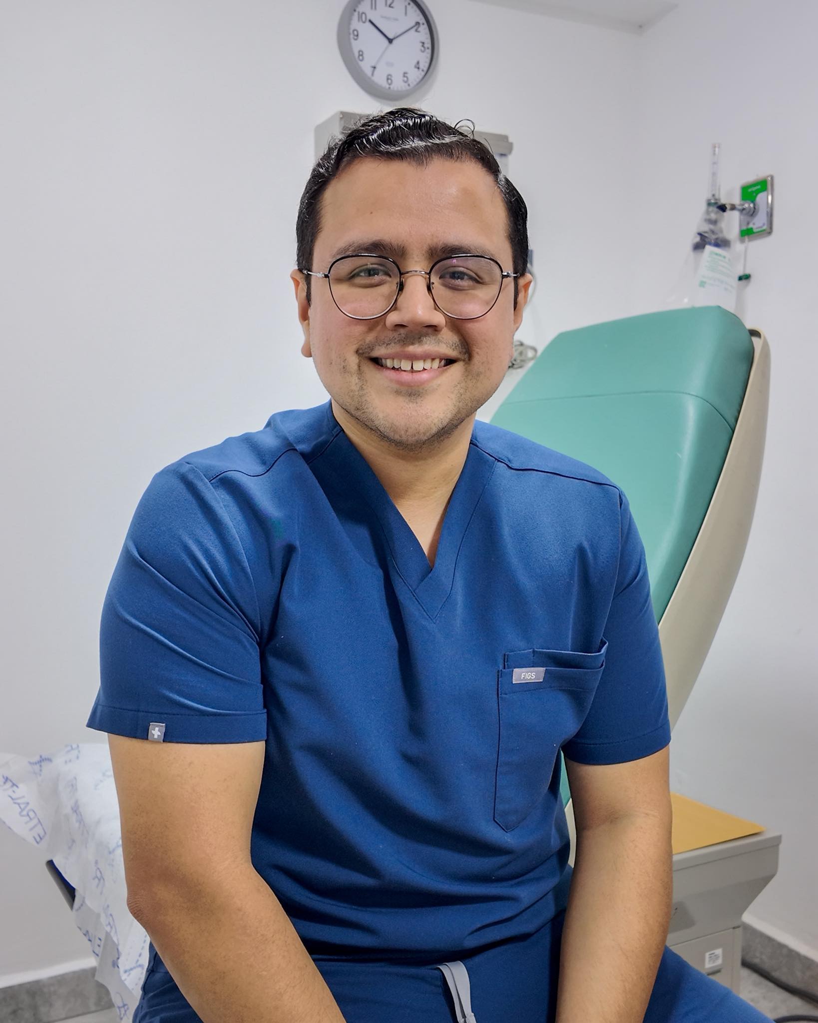 Dr. Juan Pablo González